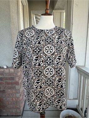 Heritage Black and Cream Geometric Tile Print Blouse